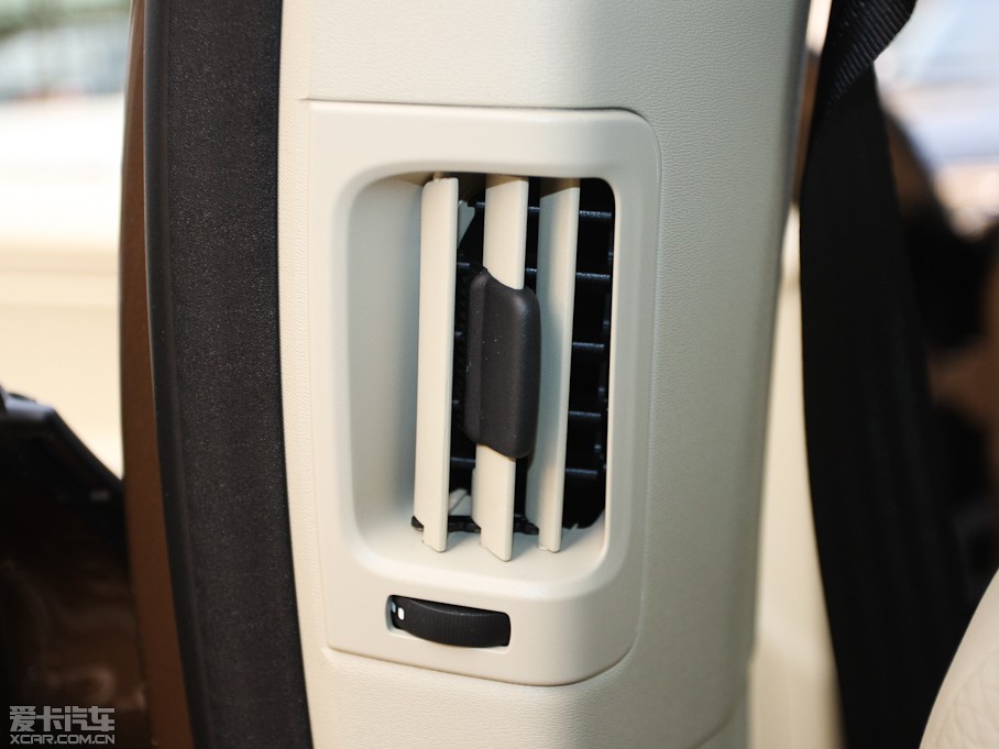 2012֠XC60(M) 2.0T T5 Ű