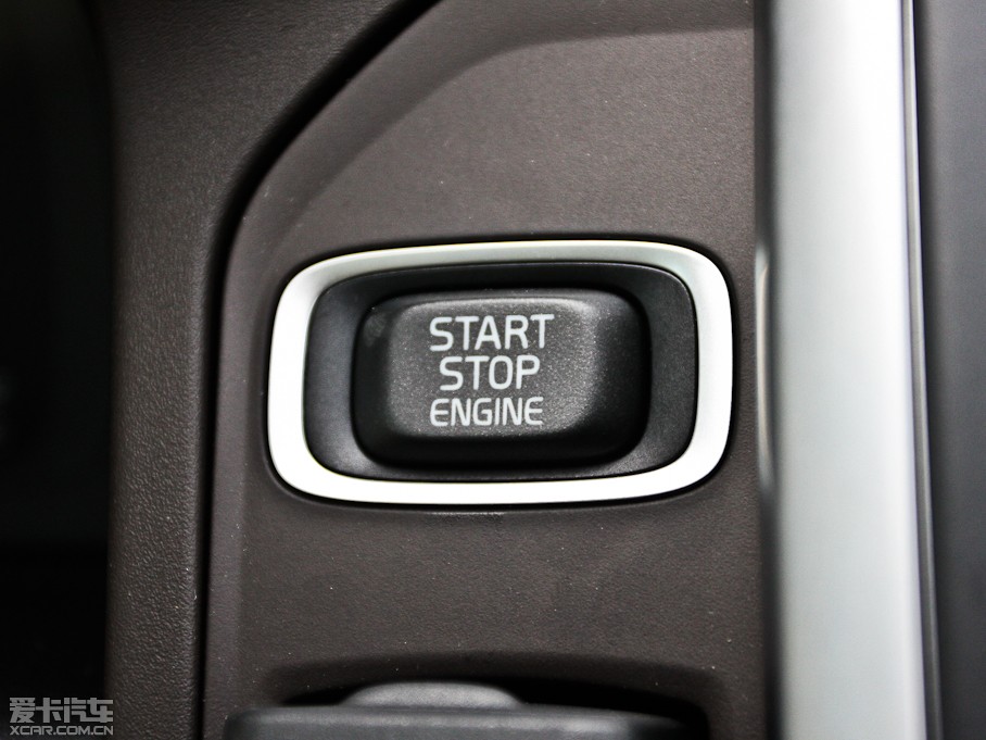 2012֠XC60(M) 2.0T T5 Ű