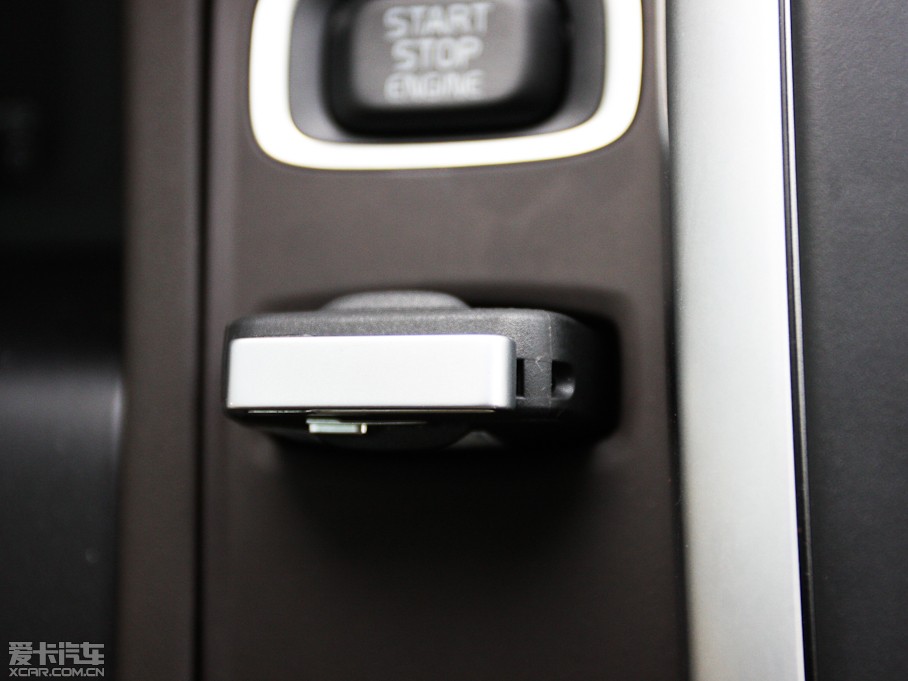 2012֠XC60(M) 2.0T T5 Ű