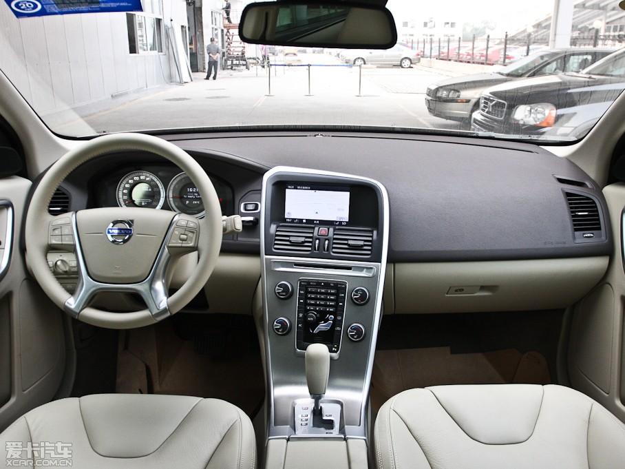 2012֠XC60(M) 2.0T T5 Ű