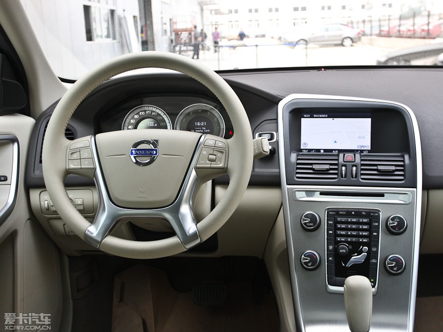 2012֠XC60(M) 2.0T T5 Ű