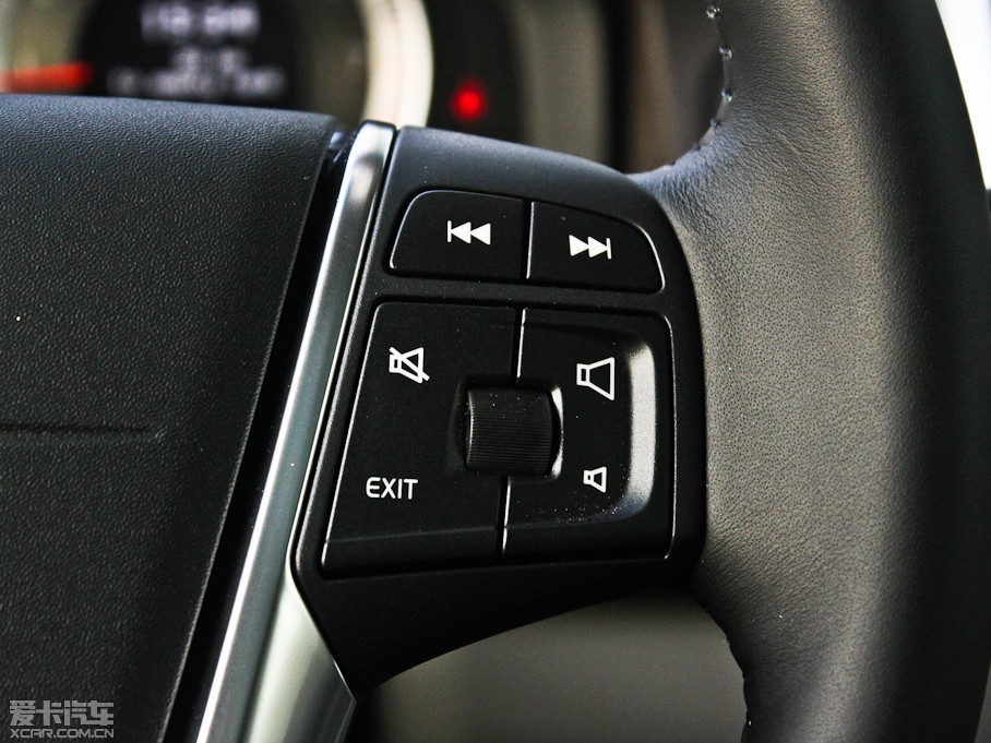 2012֠XC60(M) 2.0T T5 