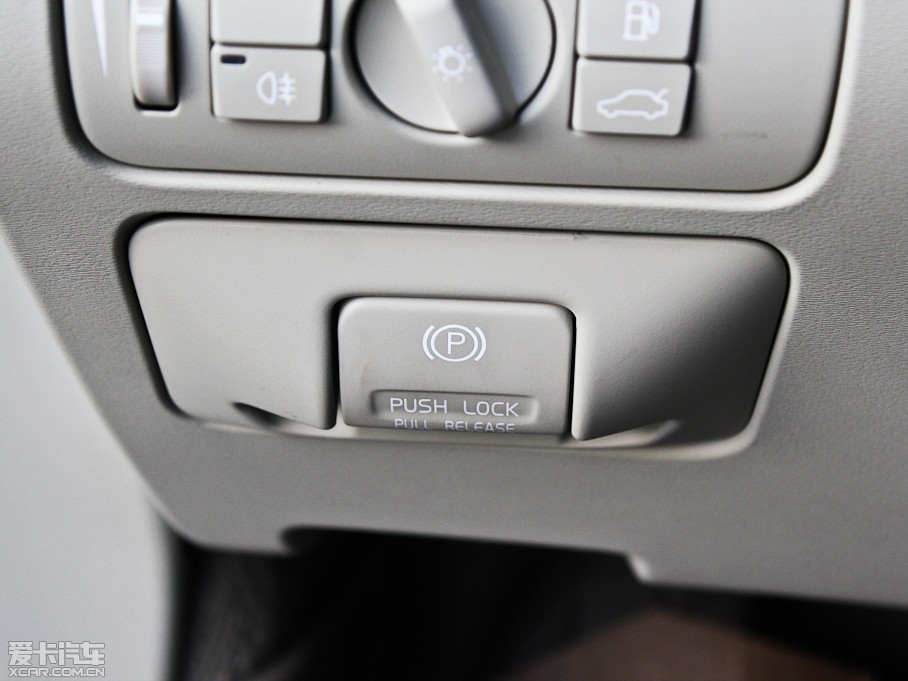 2012֠XC60(M) 2.0T T5 