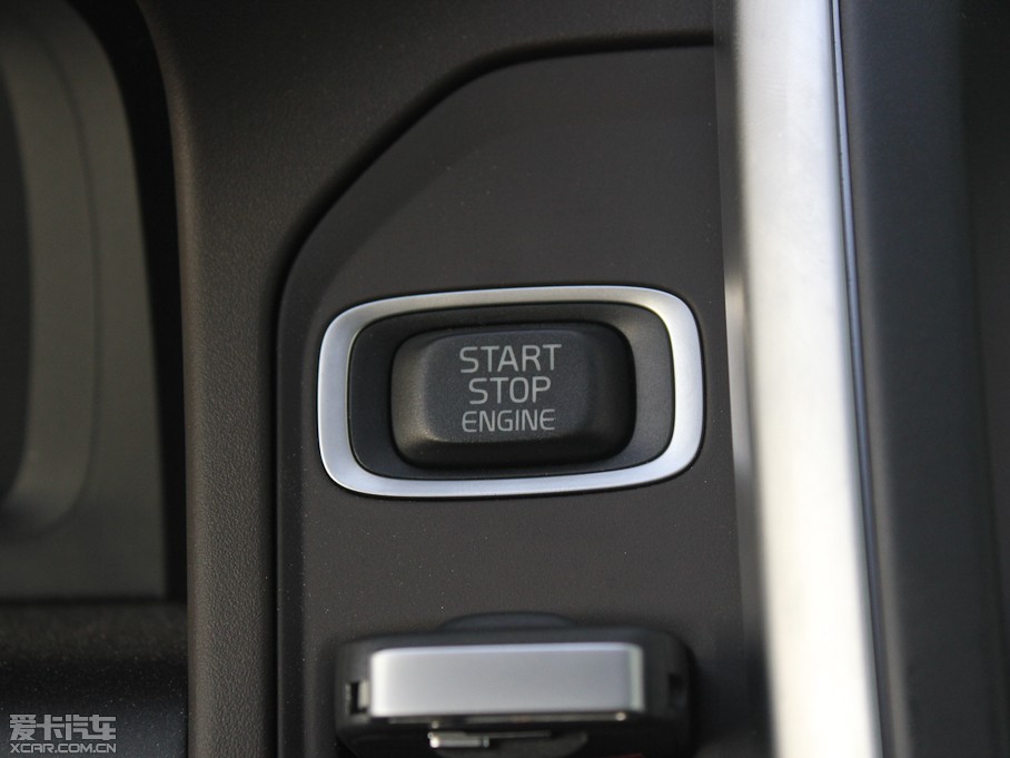 2012֠XC60(M) 2.0T T5 