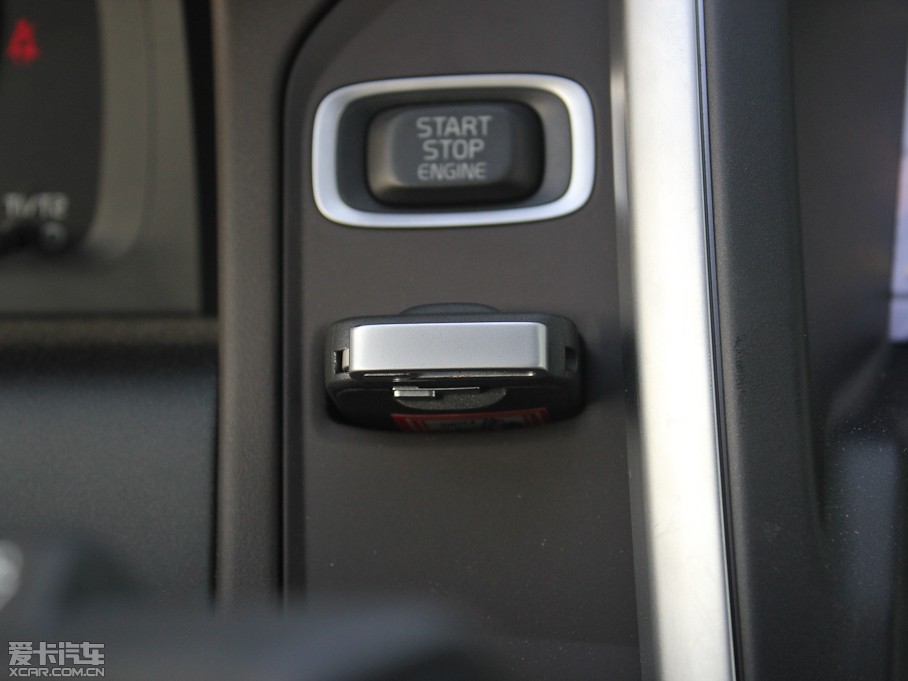 2012֠XC60(M) 2.0T T5 