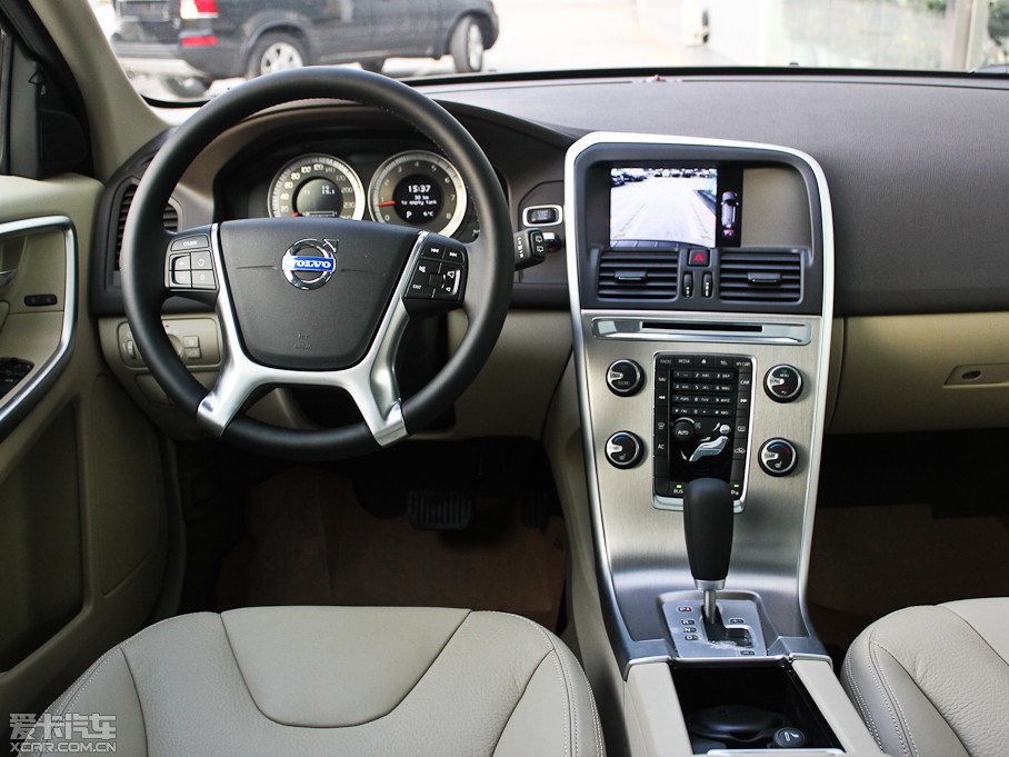 2012֠XC60(M) 2.0T T5 