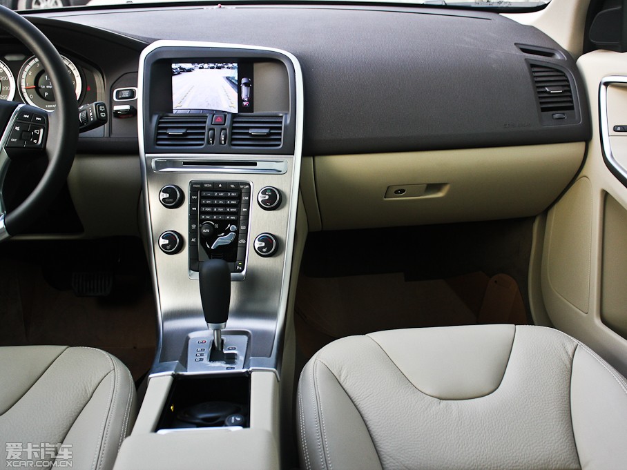 2012֠XC60(M) 2.0T T5 