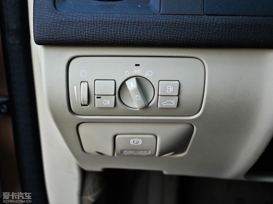 2012֠XC60(M) 3.0T T6 AWD\Ӱ