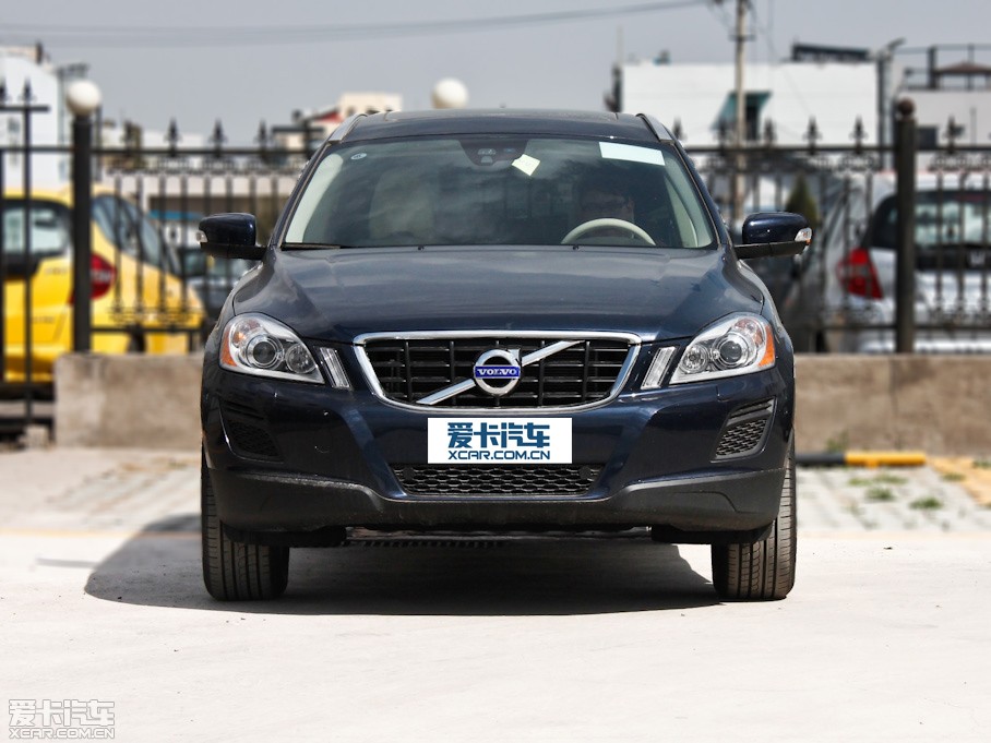 2012ֶXC60() 2.0T T5 Ű