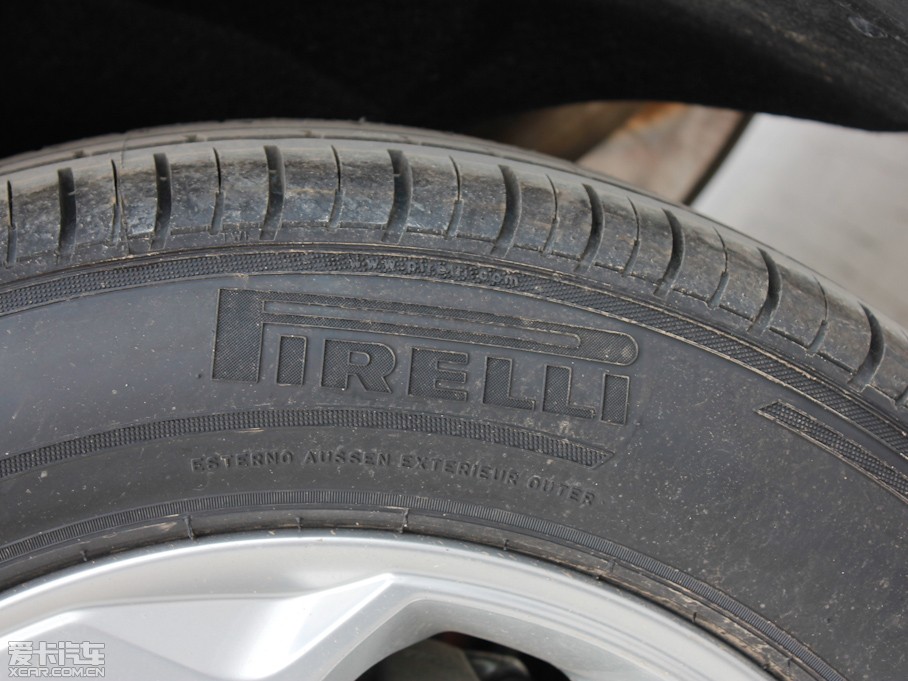 2012֠XC60(M) 2.0T T5 Ű