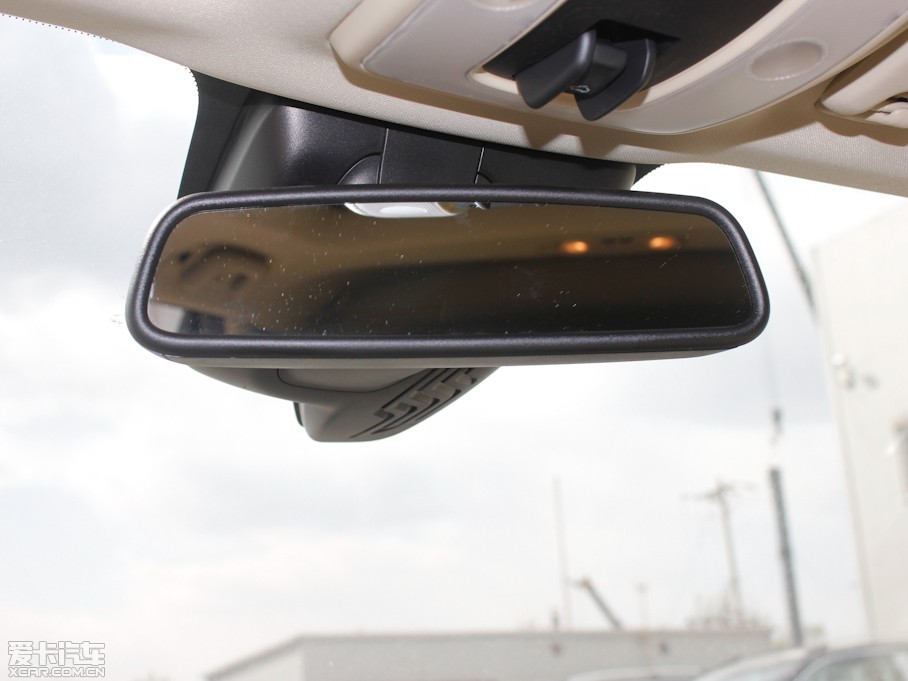 2012֠XC60(M) 2.0T T5 Ű