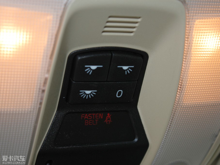 2012֠XC60(M) 2.0T T5 Ű