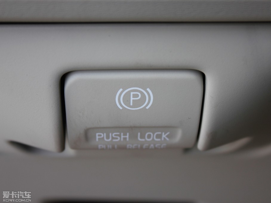 2012֠XC60(M) 2.0T T5 Ű