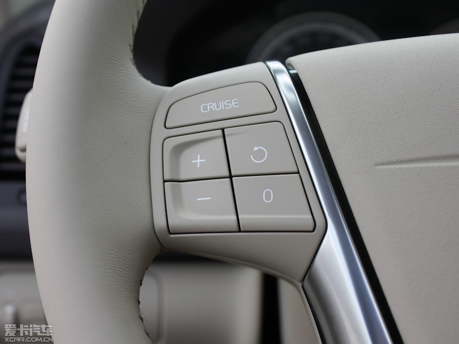 2012֠XC60(M) 2.0T T5 Ű