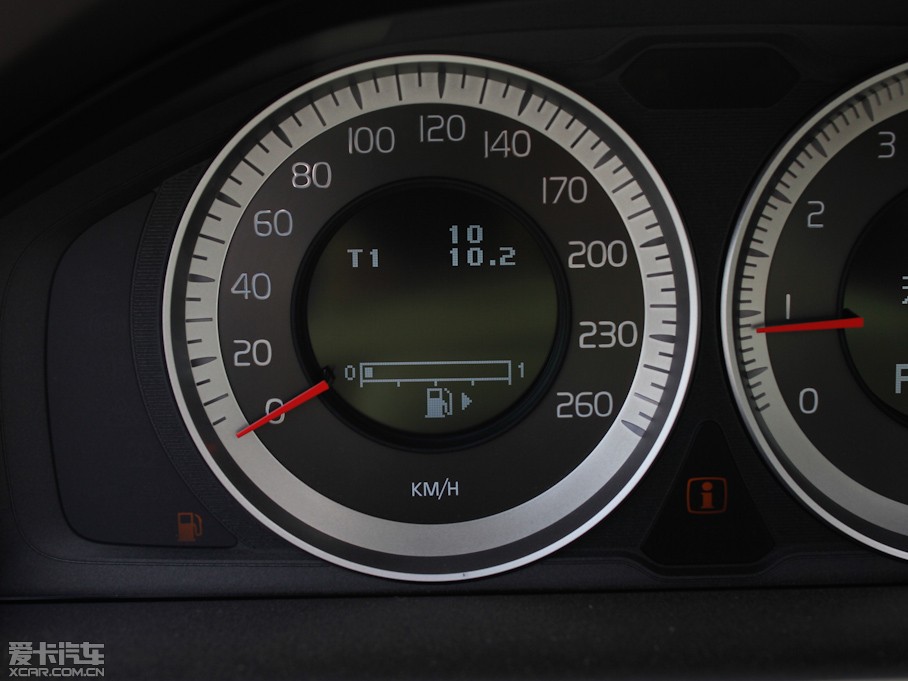 2012֠XC60(M) 2.0T T5 Ű