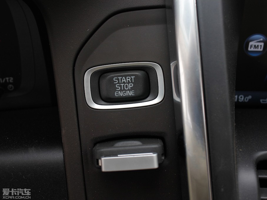 2012֠XC60(M) 2.0T T5 Ű