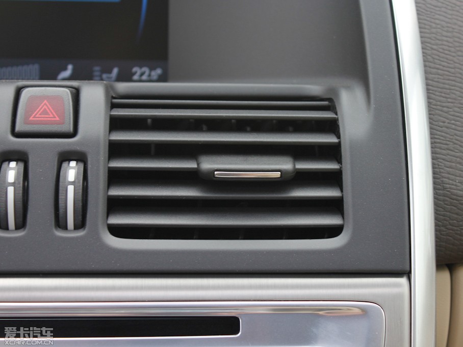 2012֠XC60(M) 2.0T T5 Ű