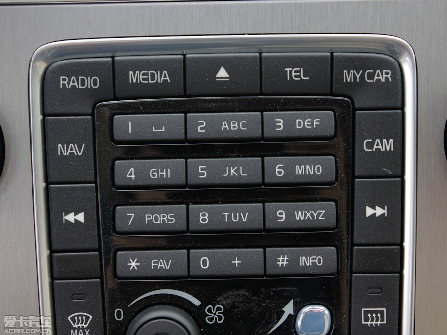 2012֠XC60(M) 2.0T T5 Ű