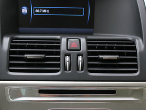 2012款3.0T T6 AWD舒适版 空调出风口