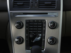 2012款2.0T T5 智尊版 音响调节