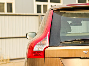 20123.0T T6 AWD\Ӱ ^