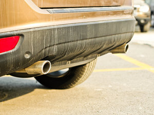 20123.0T T6 AWD\Ӱ ^