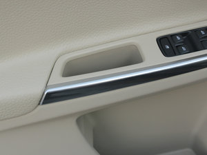 20123.0T T6 AWD\Ӱ g