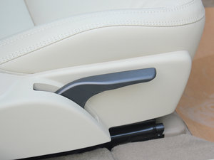 20123.0T T6 AWD\Ӱ g