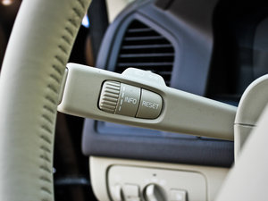 20123.0T T6 AWD\Ӱ п؅^