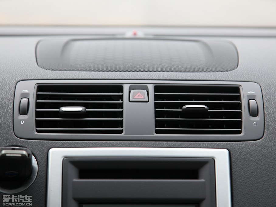 2012֠C30 2.0L Aktiv ńxb