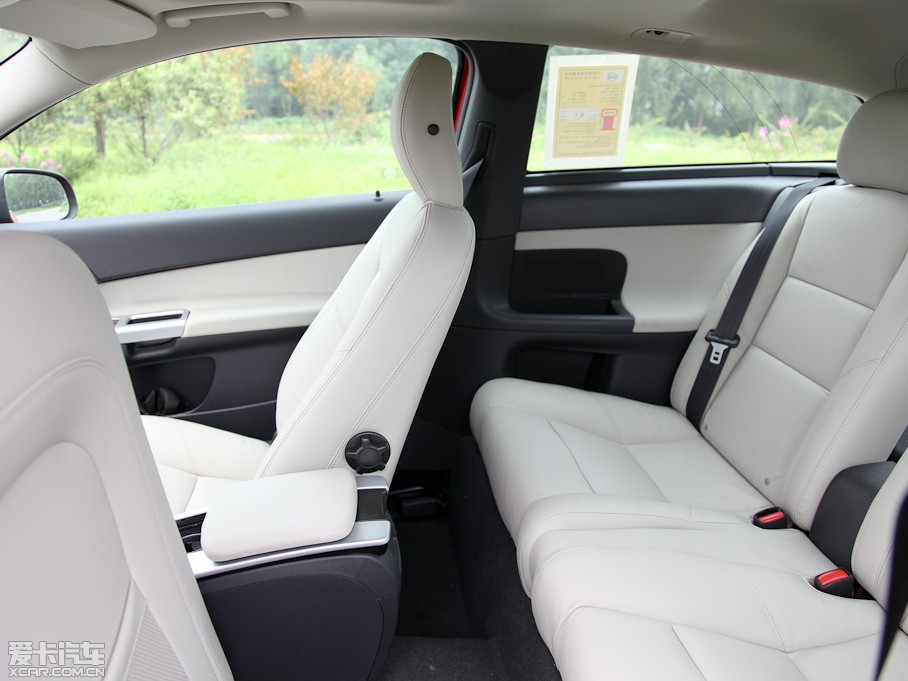 2012֠C30 2.0L Aktiv ńxb