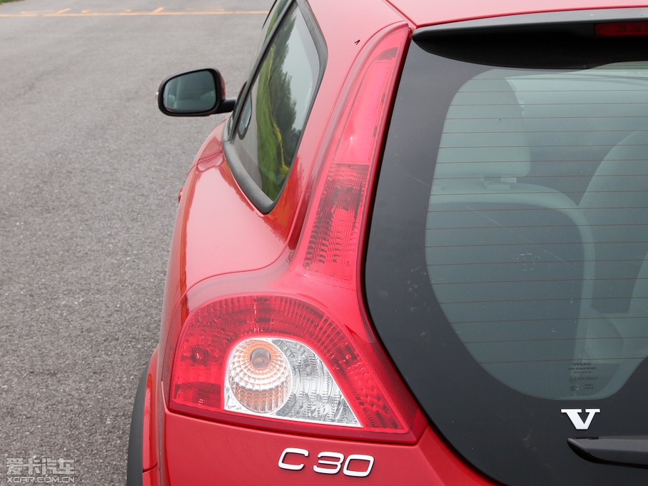 2012֠C30 2.0L Aktiv ńxb