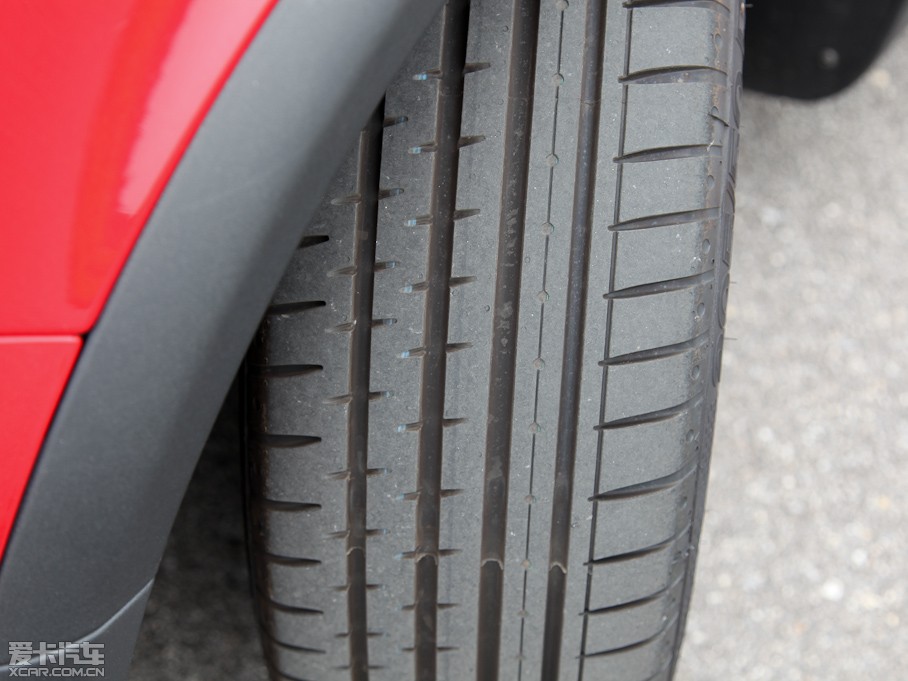 2012֠C30 2.0L Aktiv ńxb