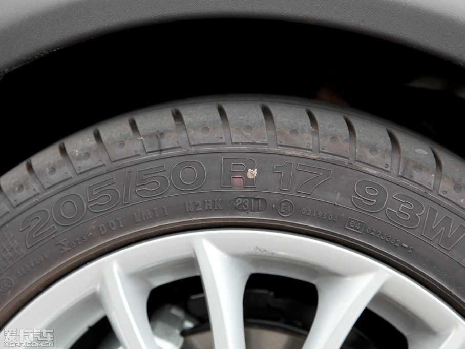 2012֠C30 2.0L Aktiv ńxb