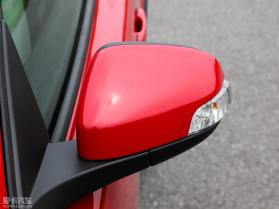 2012֠C30 2.0L Aktiv ńxb