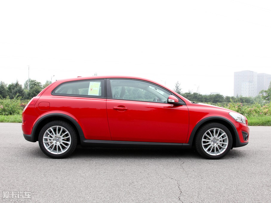 2012֠C30 2.0L Aktiv ń(dng)xb