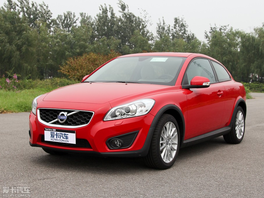 2012֠C30 2.0L Aktiv ńxb