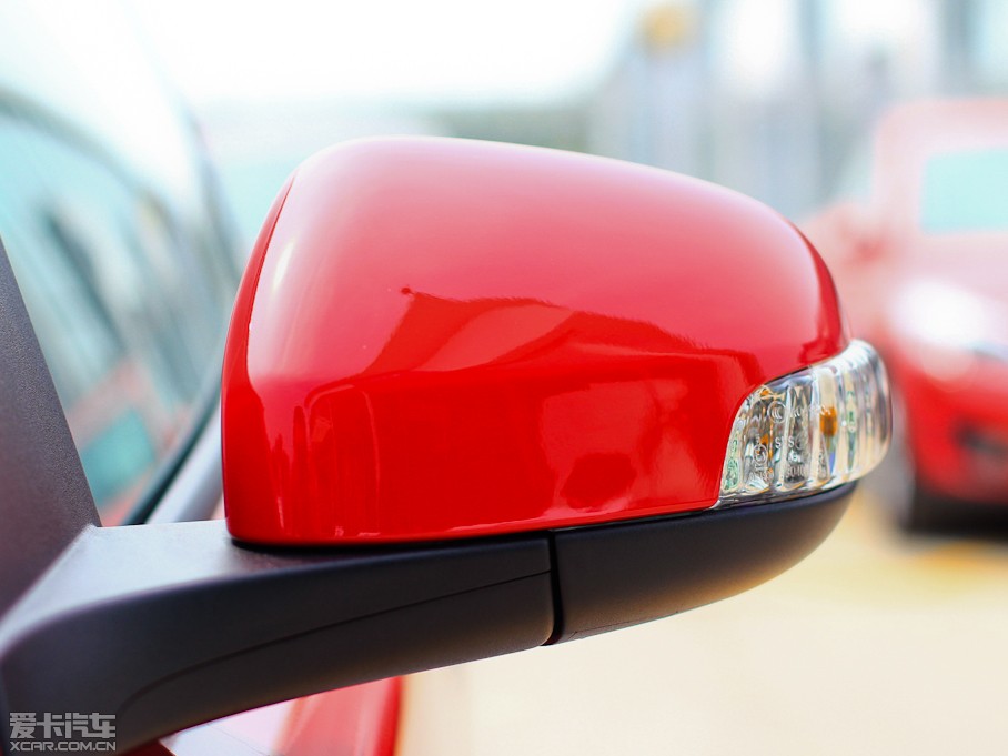 2012֠C30 2.0L Aktiv ńxb