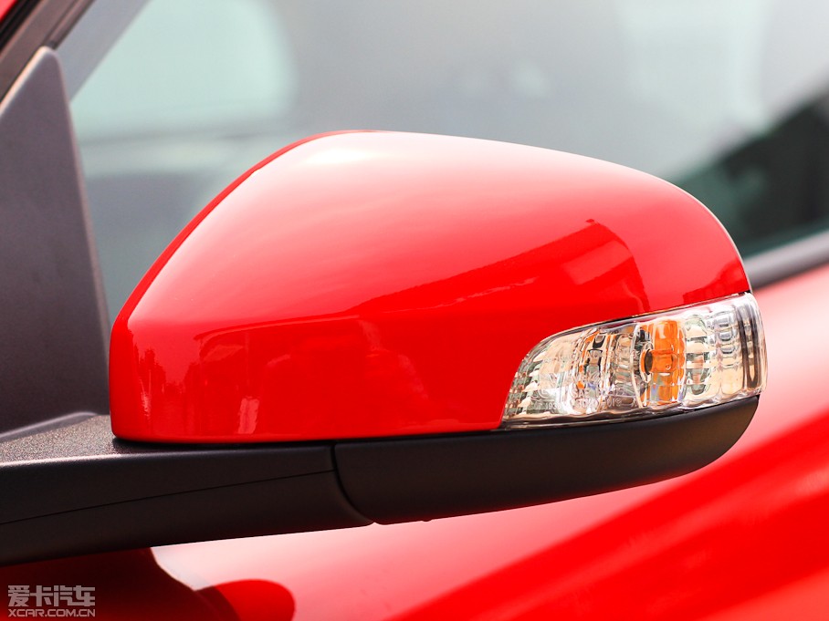 2012֠C30 2.0L Aktiv ńxb