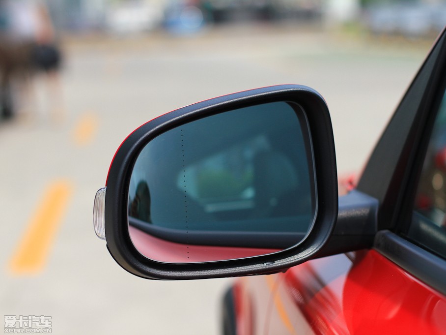 2012֠C30 2.0L Aktiv ńxb