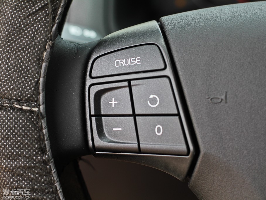 2012֠C30 2.0L Aktiv ńxb