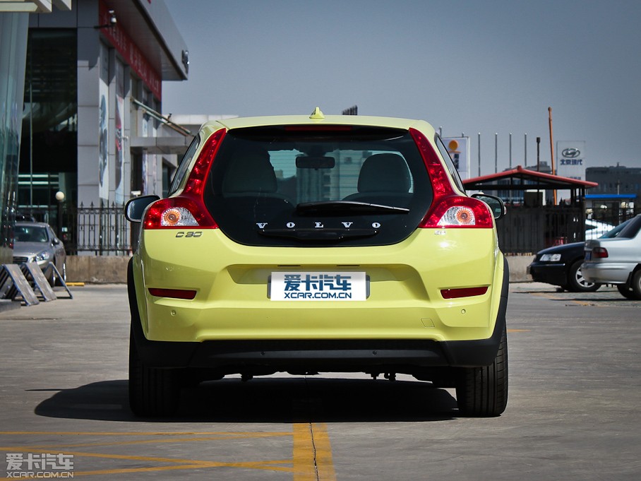 2012֠C30 2.0L Aktiv ńxb