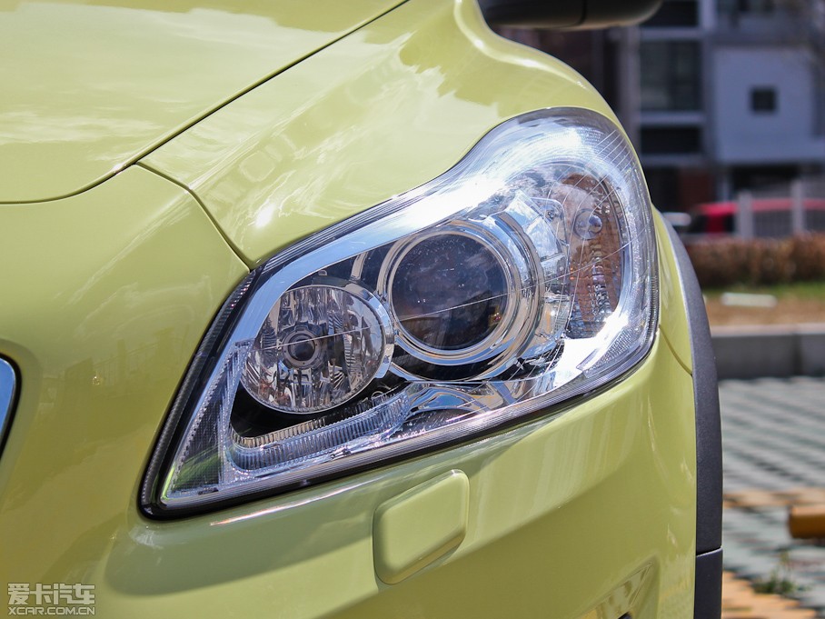 2012֠C30 2.0L Aktiv ńxb