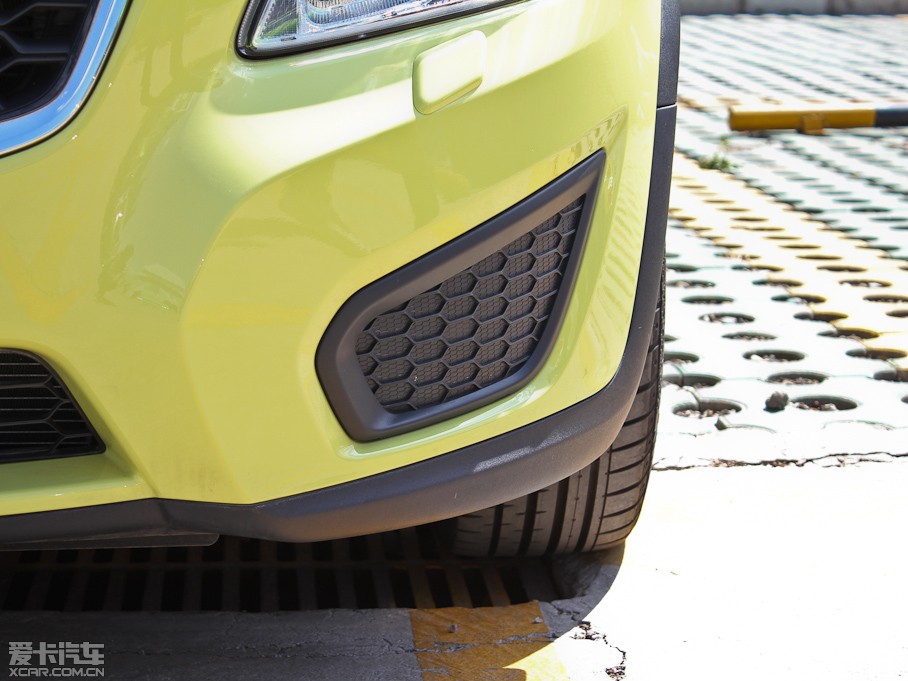 2012֠C30 2.0L Aktiv ńxb