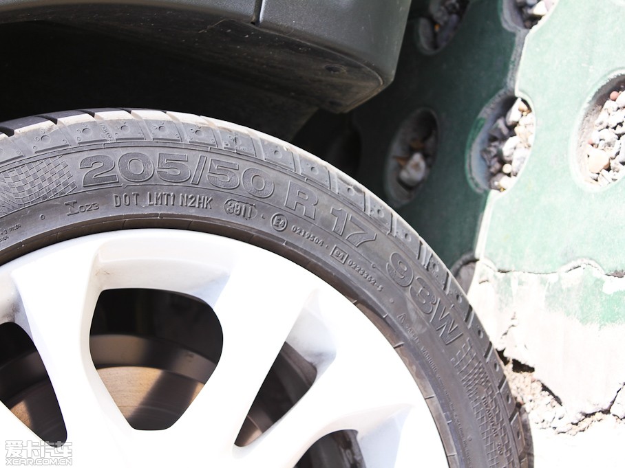 2012֠C30 2.0L Aktiv ńxb