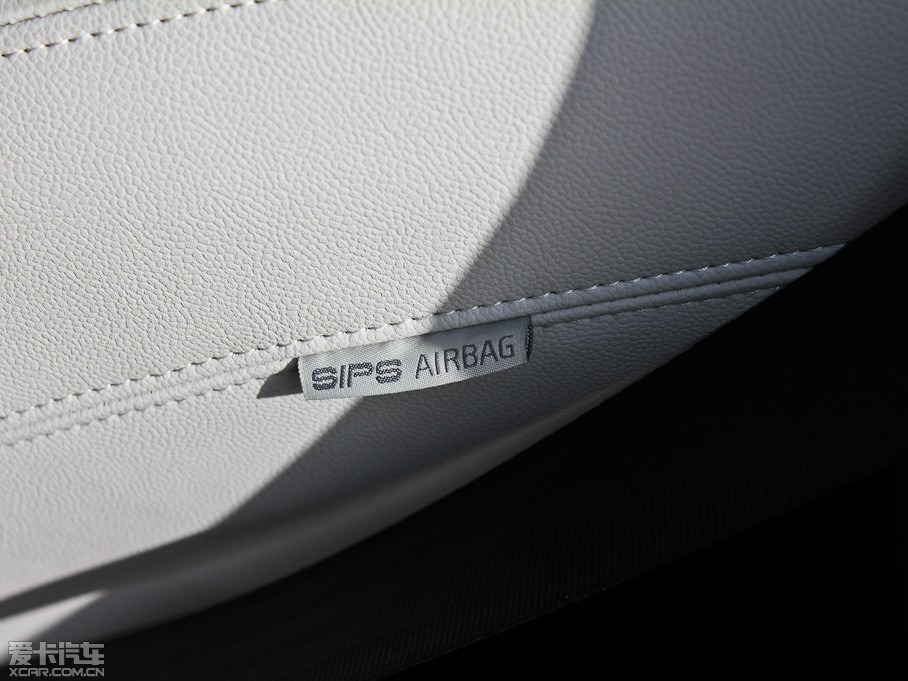 2012֠C30 2.0L Aktiv ńxb