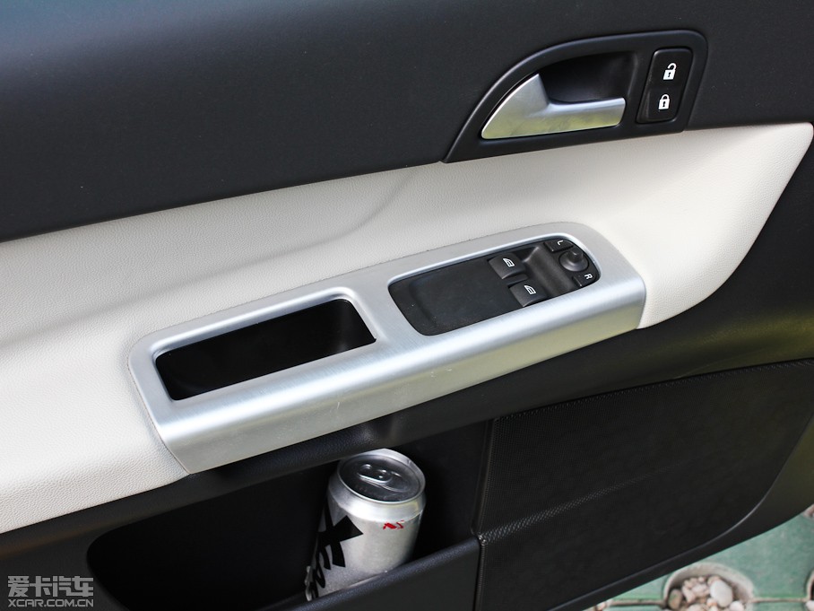 2012֠C30 2.0L Aktiv ńxb