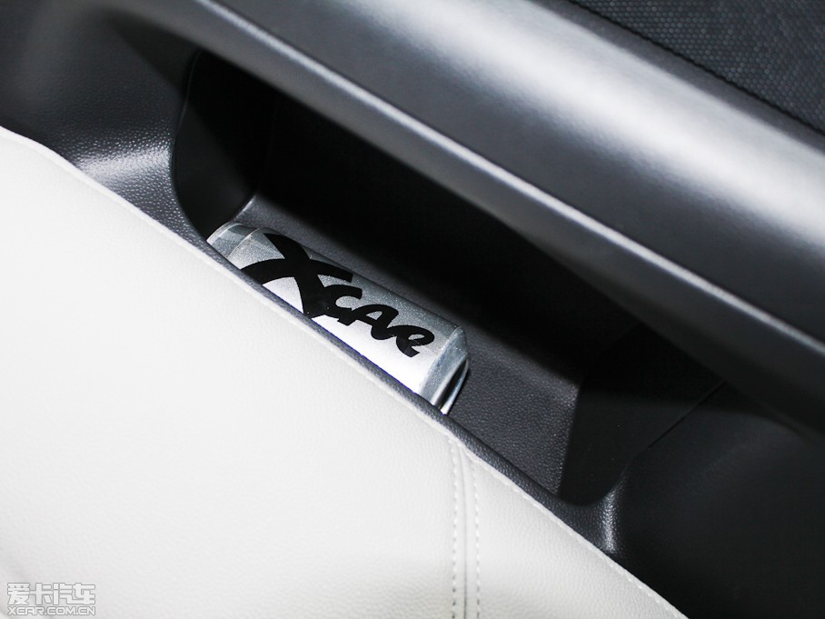 2012֠C30 2.0L Aktiv ń(dng)xb