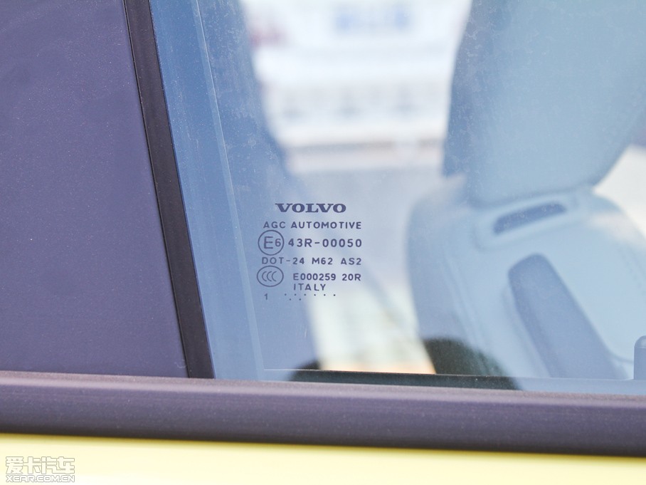 2012֠C30 2.0L Aktiv ńxb