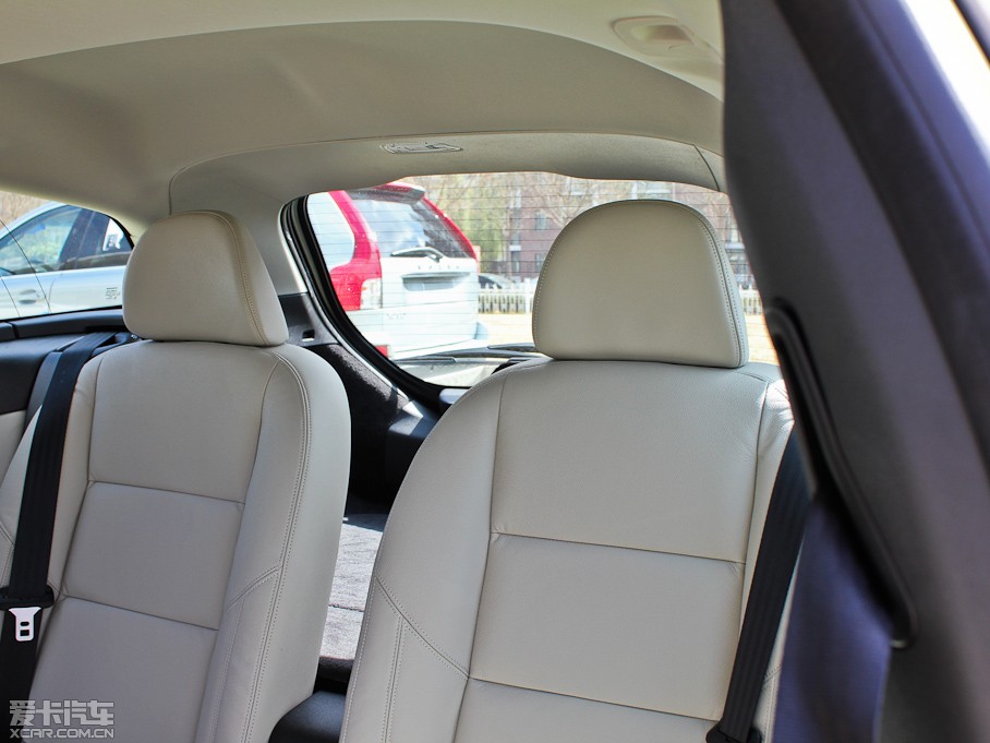 2012֠C30 2.0L Aktiv ńxb